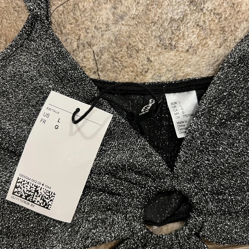 H&M Romper - Picture 2 of 2